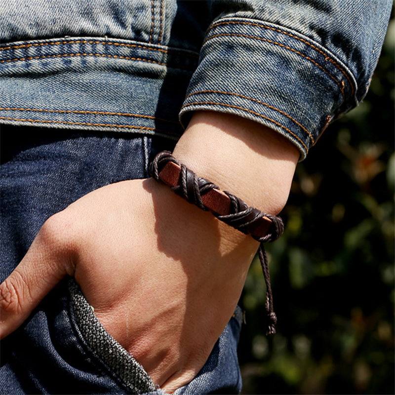 Asgard – Handgefertigtes nordisches Lederarmband im Wikingerstil