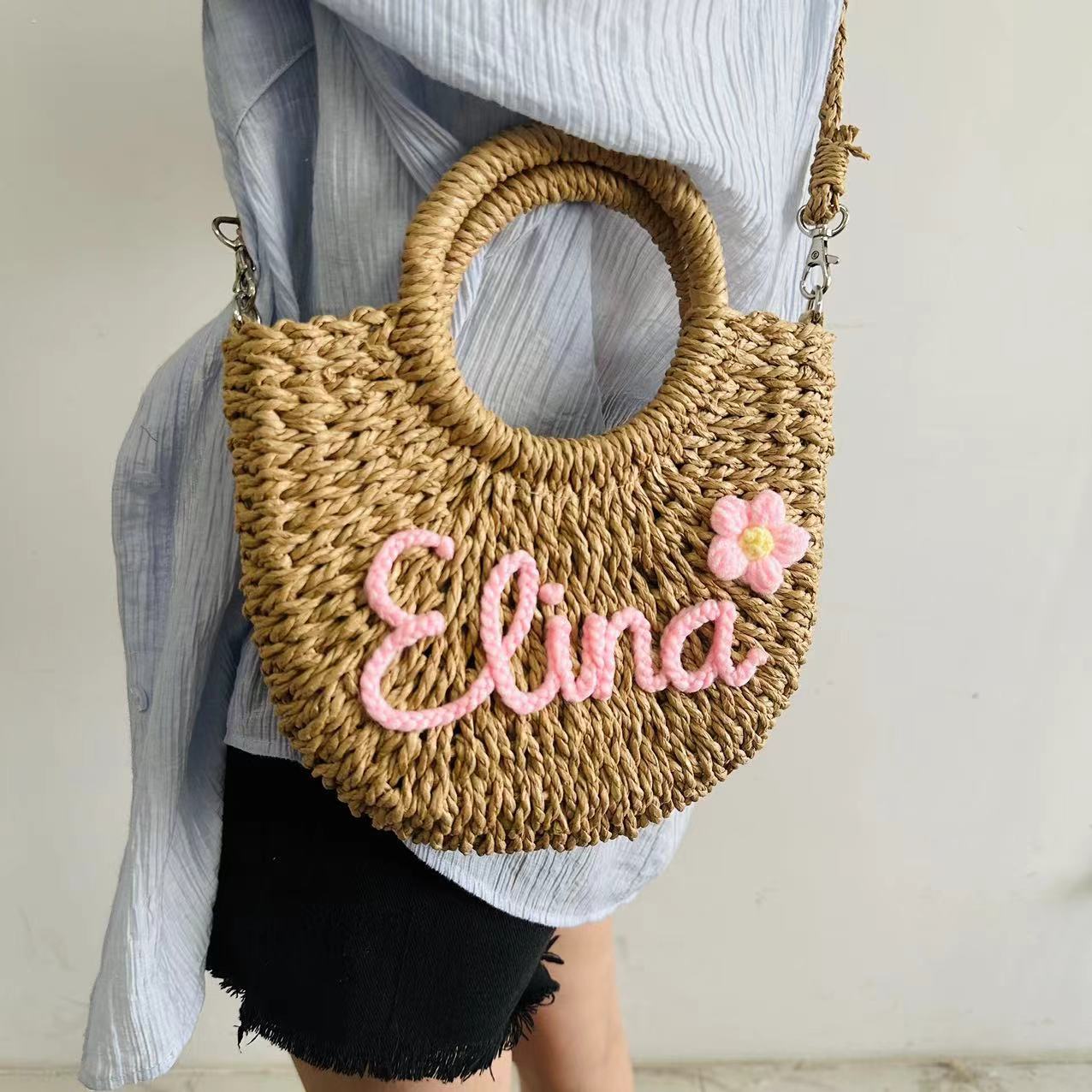 Personalisierte Strohtasche „Seaside Vibes“ – Handgefertigt & naturverbunden