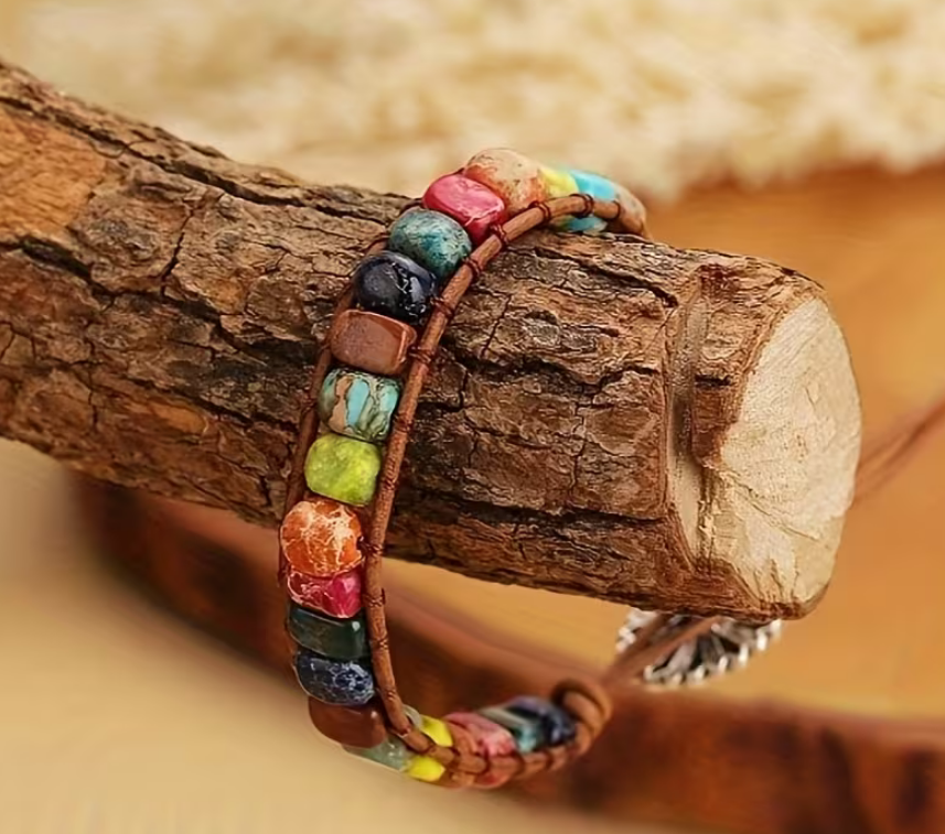 Handgefertigtes 7-Chakren-Naturstein-Perlenarmband im Boho-Stil - Handgefertigtes 7-Chakren-Naturstein-Perlenarmband im Boho-Stil - BTSCreativ