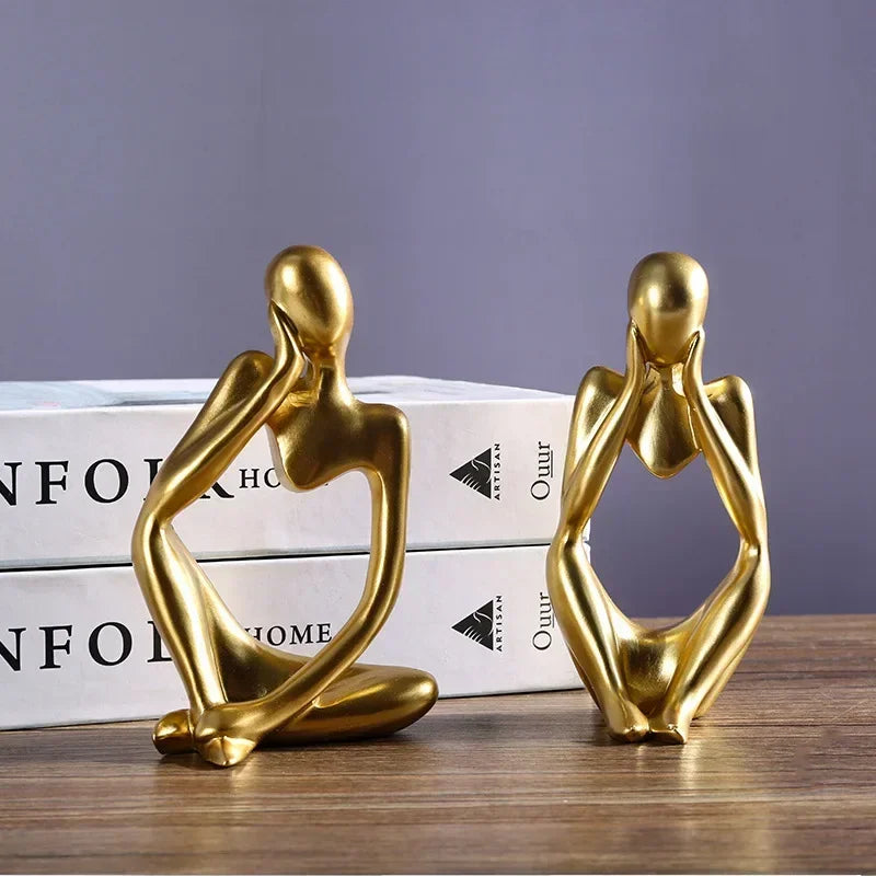Abstrakte Figur „The Thinker“ – Deko-Skulptur im Nordic-Style (schwarz, weiß oder gold)