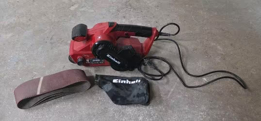 Kraftvoller Bandschleifer mieten – Einhell 800W