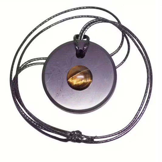 Schungit-Anhänger mit Tigerauge – Rund, 40 mm - Schungit-Anhänger mit Tigerauge – Rund, 40 mm - BTSCreativ
