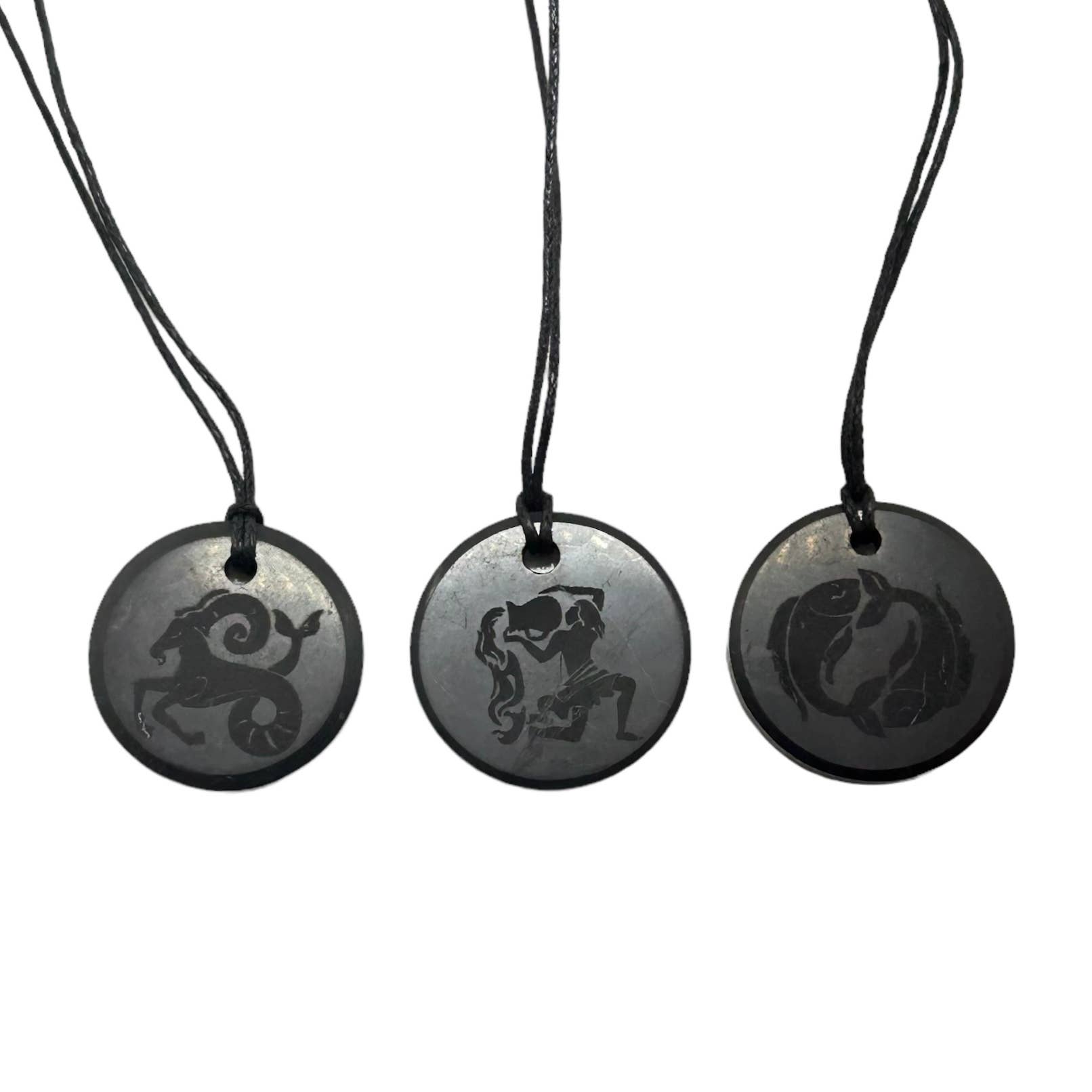 Schungit-Anhänger Halskette mit Tierkreiszeichen (30 mm) - Schungit-Anhänger Halskette mit Tierkreiszeichen (30 mm) - BTSCreativ