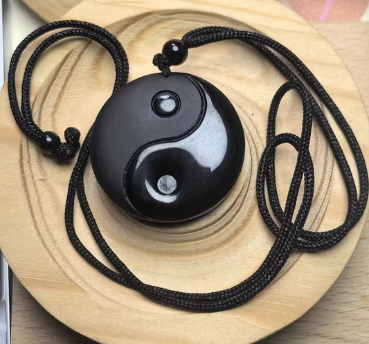 Schwarzer Obsidian Yin-Yang Anhänger – Natürlicher Stein - Schwarzer Obsidian Yin-Yang Anhänger – Natürlicher Stein - BTSCreativ